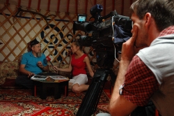 Игорь Гришин даёт интервью новосибирскому телеканалу